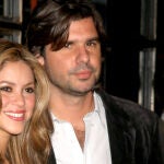 Shakira y Antonio de la Rúa en una imagen de archivo