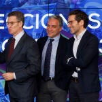 El coordinador del programa electoral, Íñigo de la Serna (i-d), el presidente del PP, Alberto Nuñez Feijoó, el coordinador general y director de campaña, Elías Bendodo y el portavoz de campaña, Borja Sémper