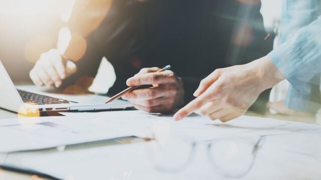 Los líderes empresariales prevén centrar la inversión en 2025 en innovación, eficiencia y resiliencia