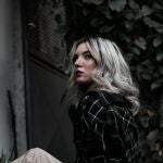 Luce una melena blanca perfecta con estos tips