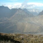 Fotografía de la Mina de Grasberg, por Alfindra Primaldhi