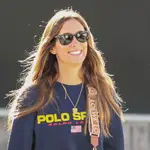 María Pombo de mudanza con sudadera de Ralph Lauren