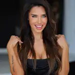 La presentadora se convierte en la reina de la noche con este impresionante vestido