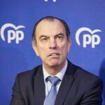 El diputado Carlos García Adanero, durante su reunión con el presidente del PPN, Javier García