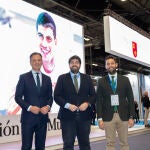De izquierda a derecha, el consejero de Presidencia, Turismo, Cultura, Deporte, Juventud y Portavocía, Marcos Ortuño; el presidente de la Comunidad, Fernando López Miras, y el director del Instituto de Turismo de la Región de Murcia, Juan Francisco Martínez Carrasco