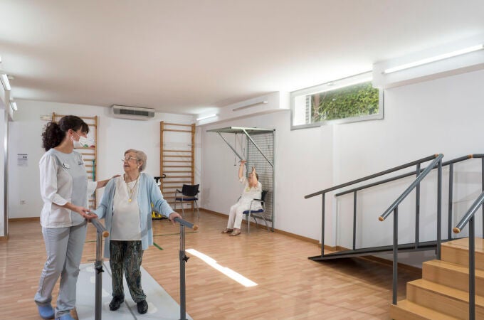 Los centros de día ofrecen una atención individualizada donde las actividades se adaptan a la situación de cada uno para estar en forma, a todos los niveles.