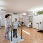 Los centros de día ofrecen una atención individualizada donde las actividades se adaptan a la situación de cada uno para estar en forma, a todos los niveles.