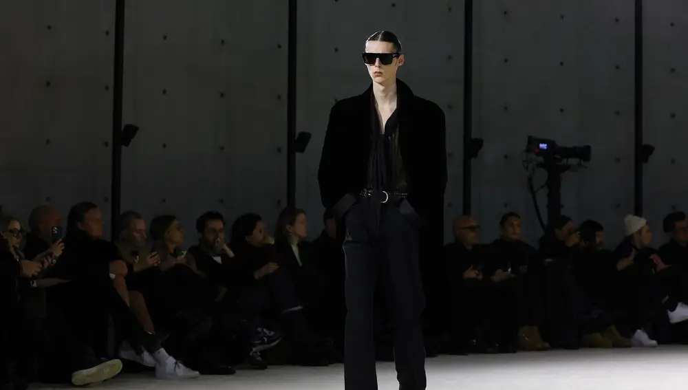 Saint Laurent en la Paris Fashion Week Mens 2023