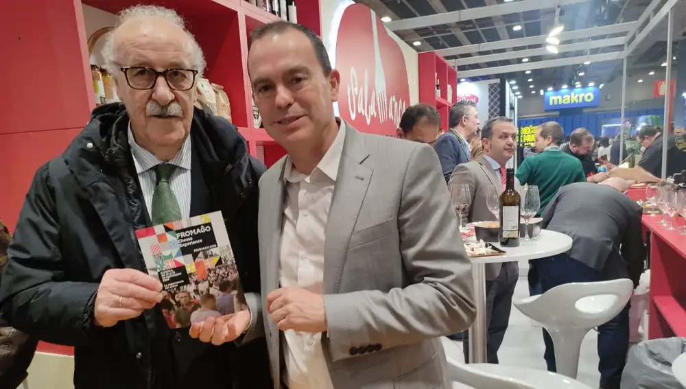 Francisco José Requejo junto a Vicente del Bosque en Madrid Fusión