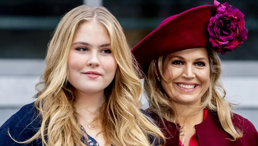 La princesa Amalia y la Reina Máxima de Holanda
