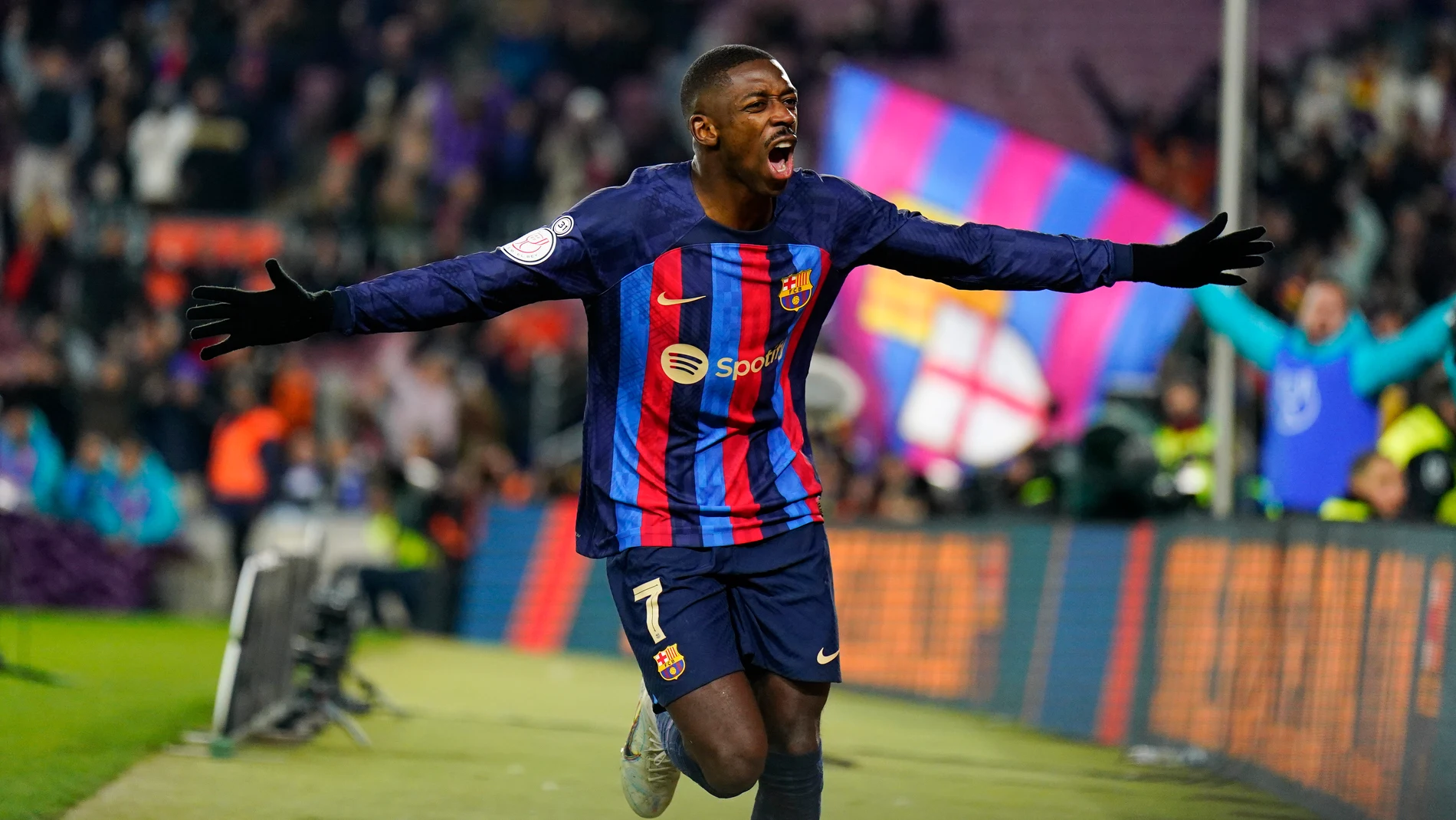 Dembélé celebra el gol que dio el triunfo al Barcelona ante la Real en los cuartos de final de Copa