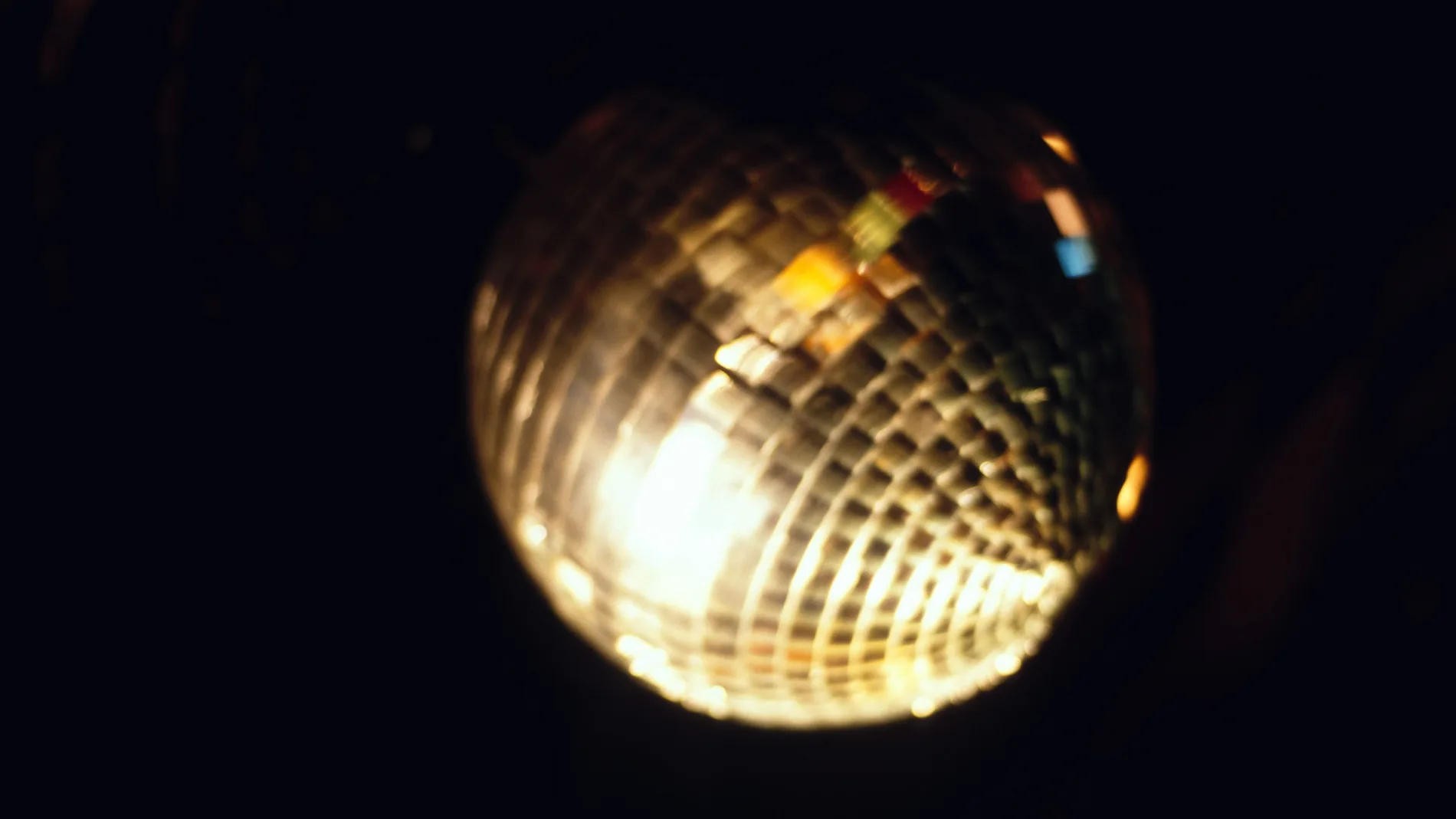 Investigan a una discoteca de Torrelavega por organizar un “espectáculo de porno duro” sin permiso