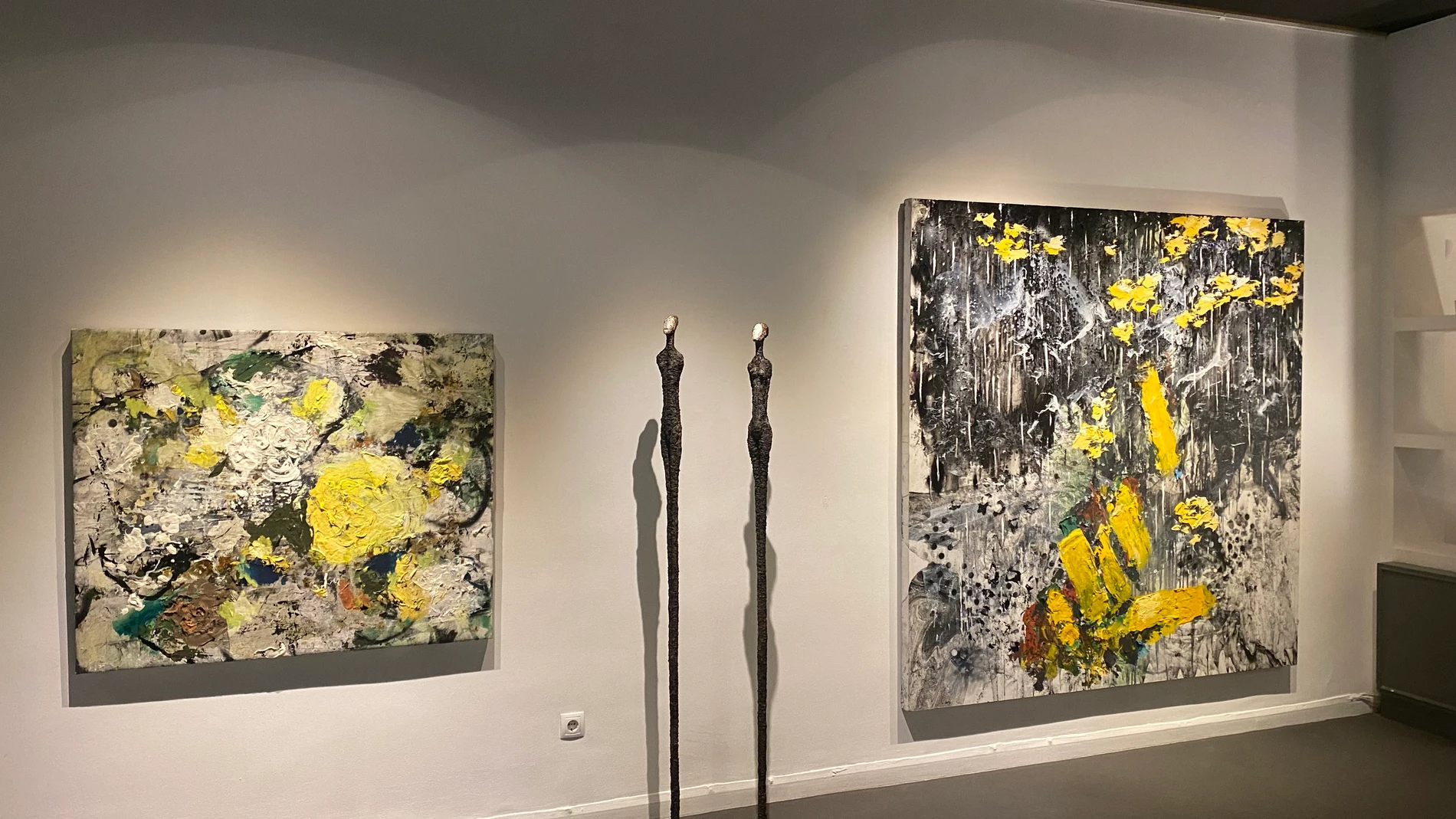 El artista expone en la Galería de Arte Gaudí, en Madrid, treinta de sus piezas