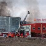 incendio en la empresa Cascajares en el polígono de Dueñas (Palencia)