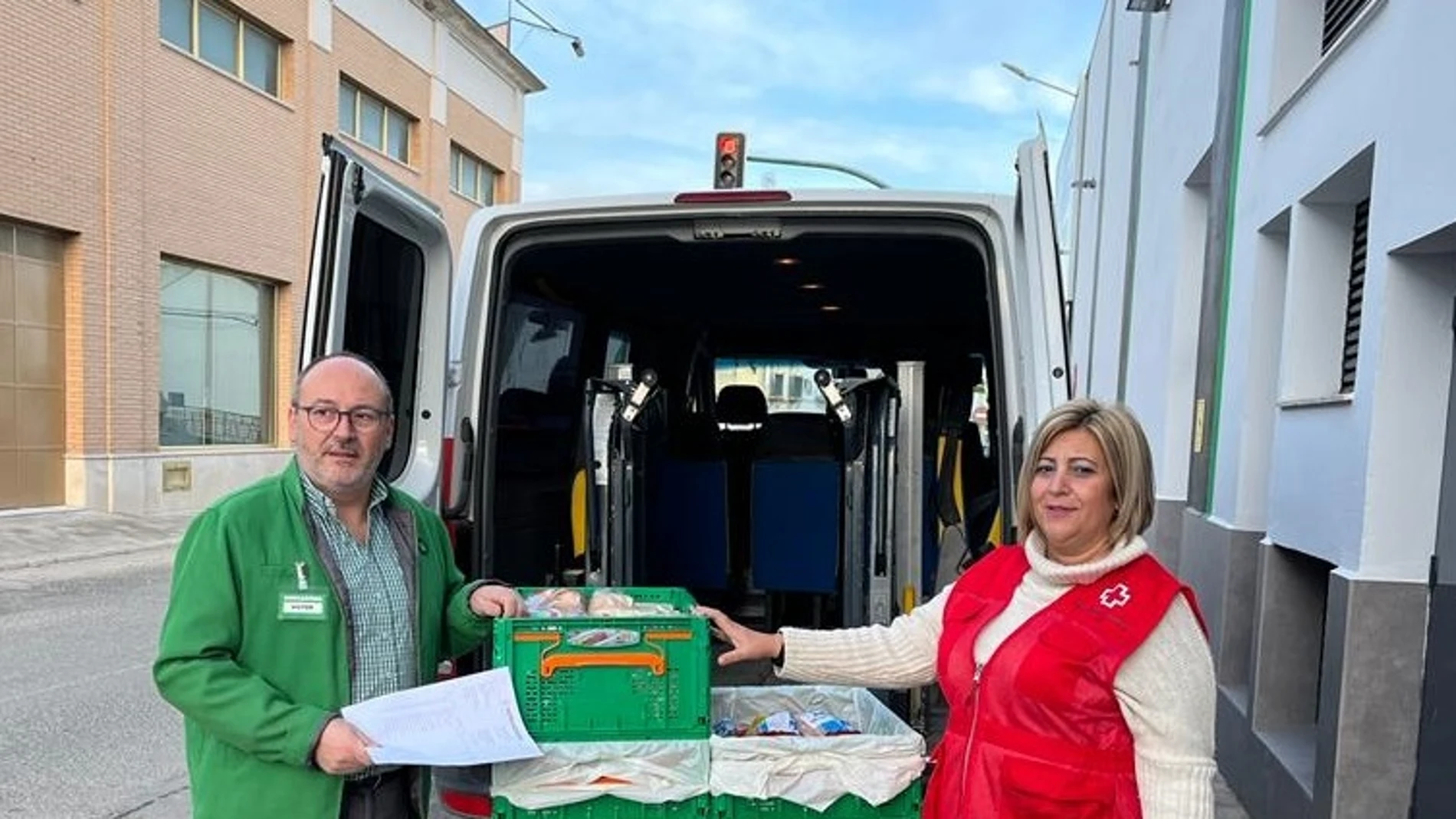 Donación de Mercadona a Cruz Roja en Marchena (Sevilla). MERCADONA
