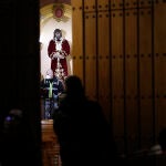 En la foto, la Parroquia de San Isidro, en la que fue apuñalado al sacerdote Antonio Rodríguez, que ha resultado herido de gravedad y está ingresado en el hospital Punta de Europa en estado estable. EFE/A.Carrasco Ragel