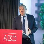 El presidente y consejero delegado de Naturgy, Francisco Reynés, en su intervención, hoy, en la Asociación Española de Directivos
