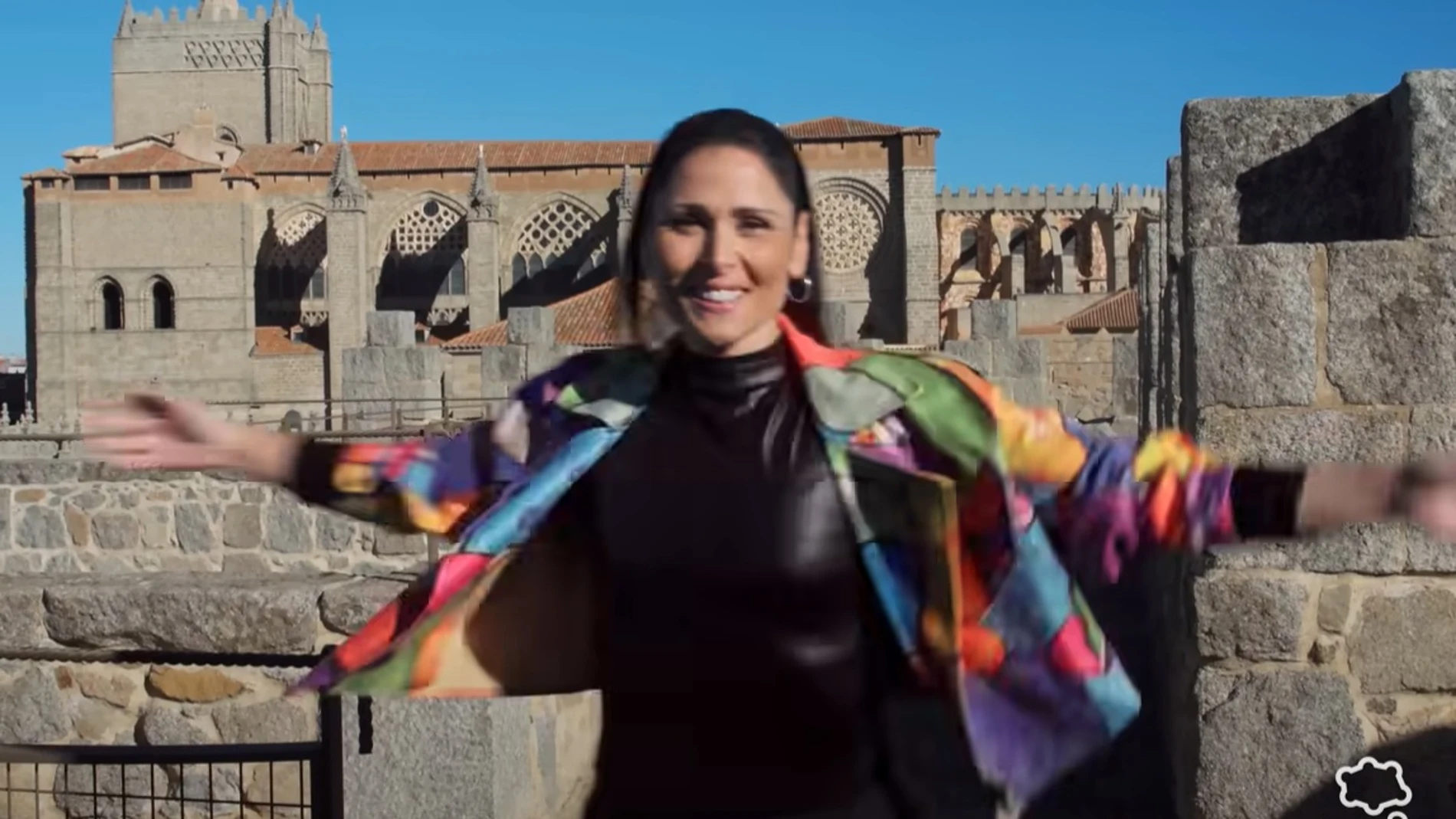 Rosa López interpreta la canción "Si en Ávila estás", del video promocional de la ciudad