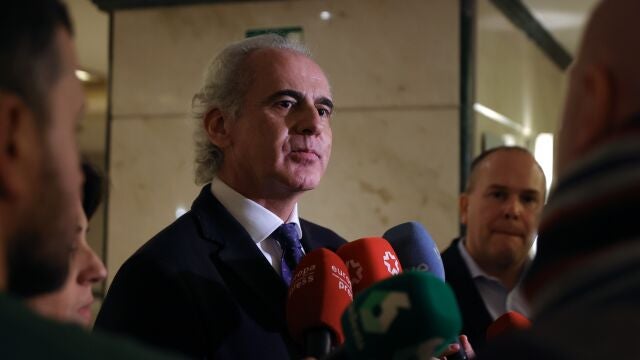 El consejero de Sanidad de la Comunidad de Madrid, Enrique Ruiz Escudero