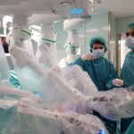 Robots ayudan en quirófano