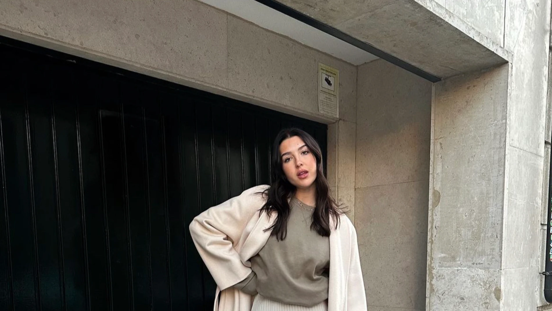 Alba Díaz con look neutro
