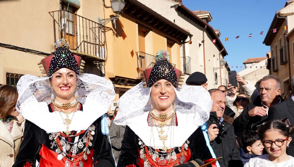 Las alcaldesas de Zamarramala, Cristina y Berta Mateo