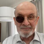 Salman Rushdie se siente incapaz de escribir tras el ataque
