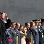 Ceremonia de despedida a los Reyes Felipe VI y Letizia en el aeropuerto de Barajas desde donde partirán a Angola.