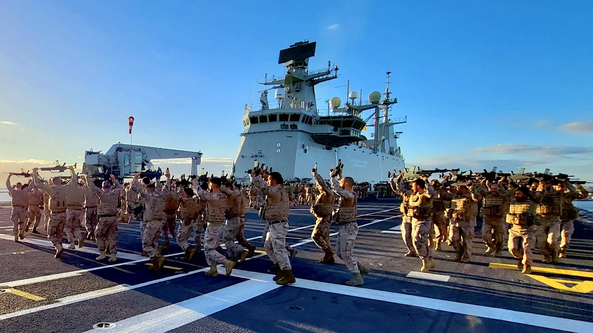 Infantes de Marina a bordo del "Juan Carlos I"