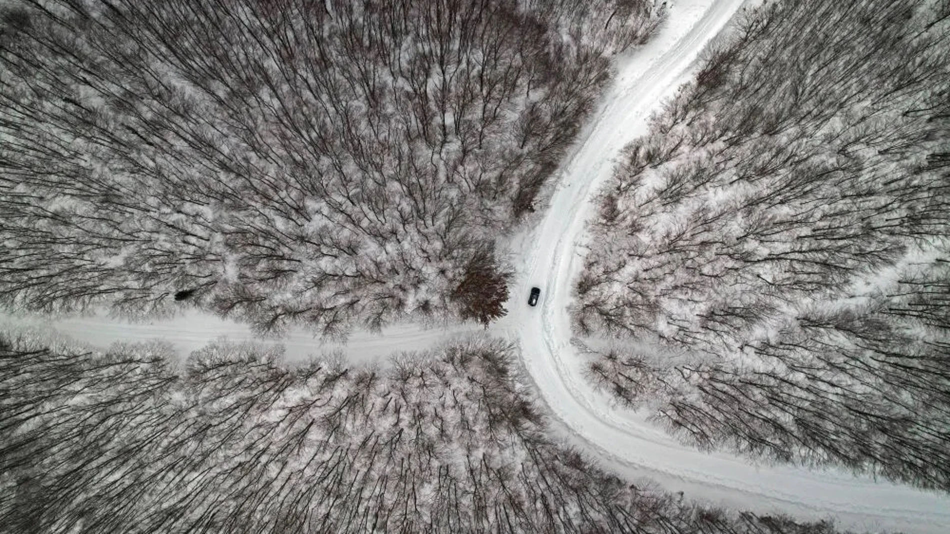 La última tormenta solar podría debilitar el vórtice polar y abrir la puerta a un diciembre más frío en Europa, según un meteorólogo italiano