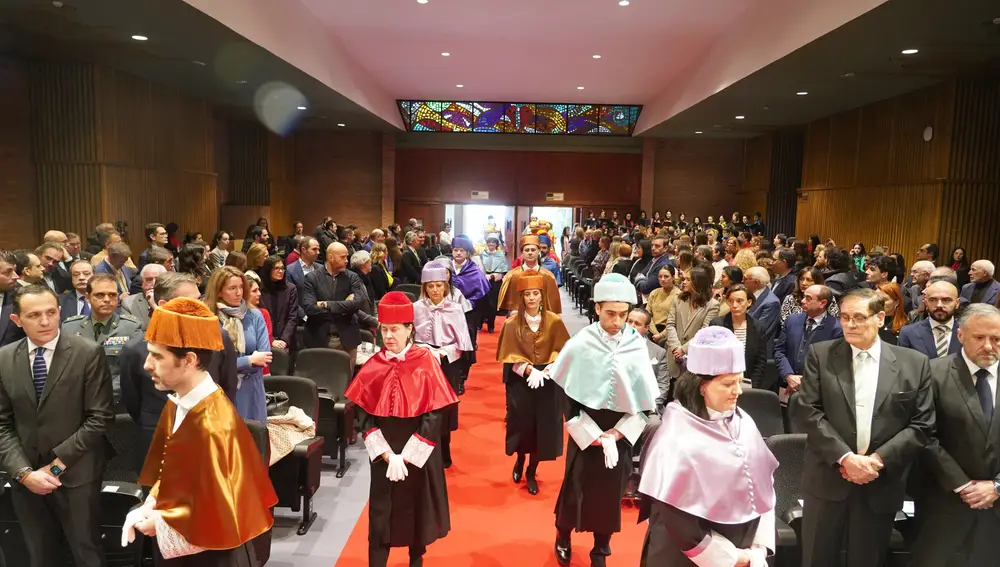 Autoridades presentes en el acto