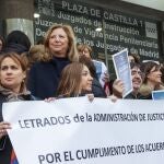 Concentración de letrados judiciales el pasado jueves en los juzgados de Plaza de Castilla (Madrid)