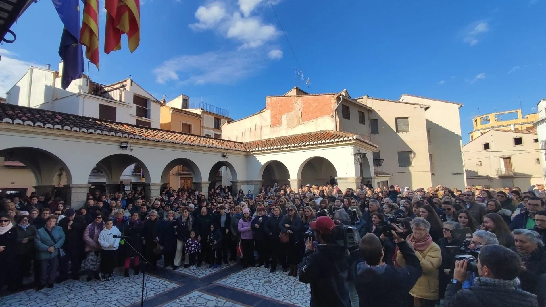 Los padres de Emma, la niña que murió de peritonitis, acudirán a los tribunales, «la dejaron morir»