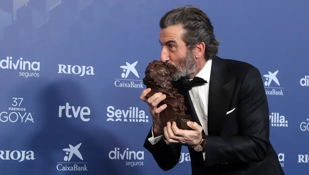 Luis Zahera, en una imagen de archivo, recogiendo el Goya a mejor actor de reparto.