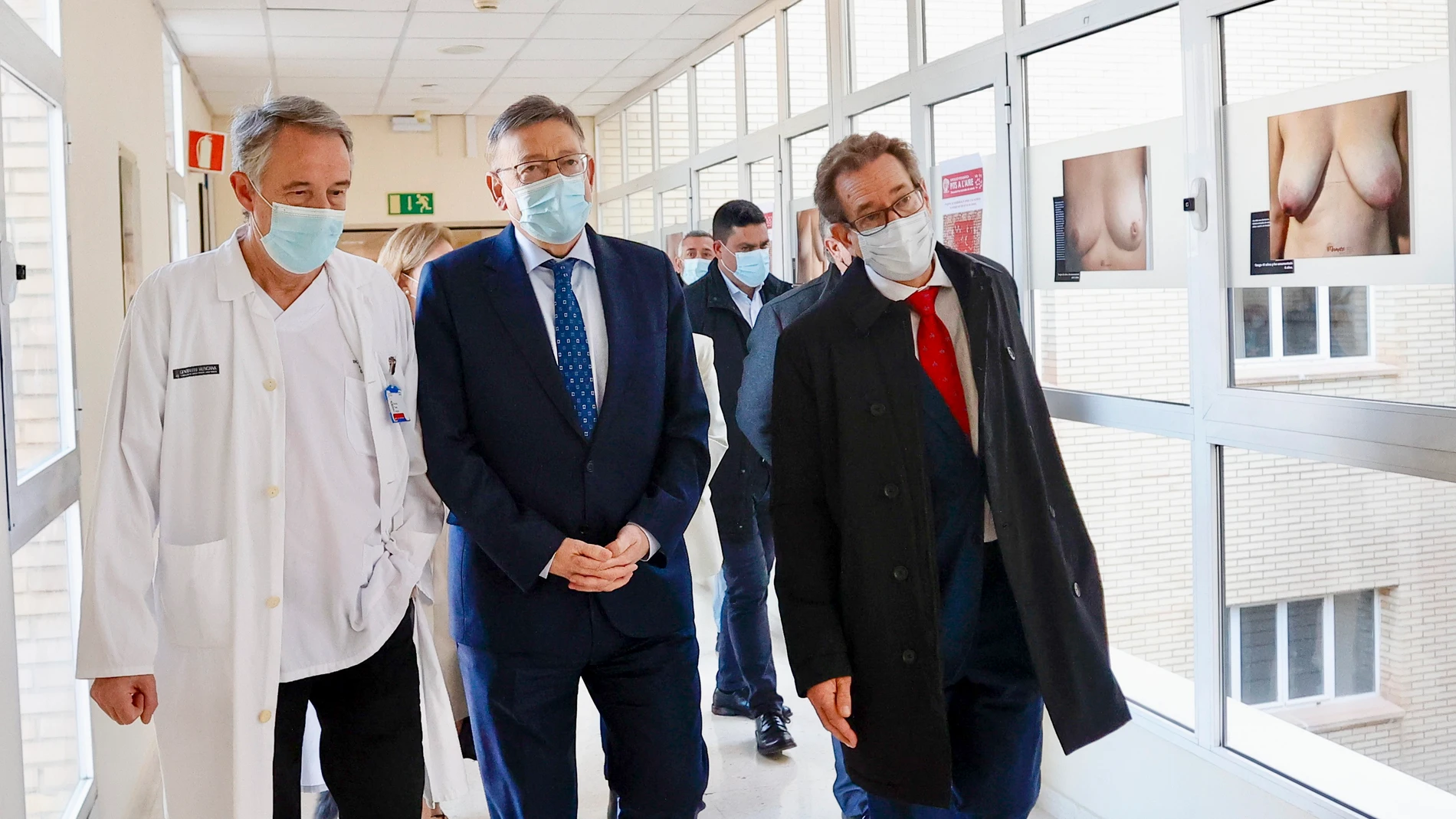 GRAFCVA1380. CASTELLÓN DE LA PLANA, 13/02/2023.- El president de la Generalitat, Ximo Puig,en la imagen, junto al conseller de Sanidad, Miguel Mínguez, presenta las nuevas infraestructuras sanitarias en Castellón.EFE/ Domenech Castelló