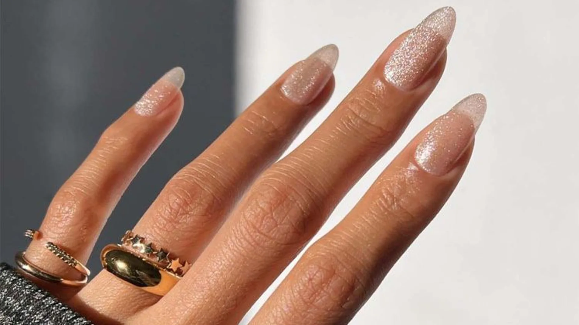 ‘Naked glitter’, la tendencia que se convertirá en viral de esta primavera