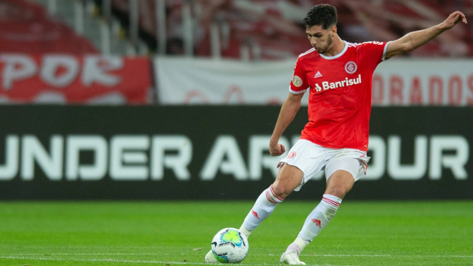 El Betis se mueve para cerrar el fichaje de Johnny Cardoso