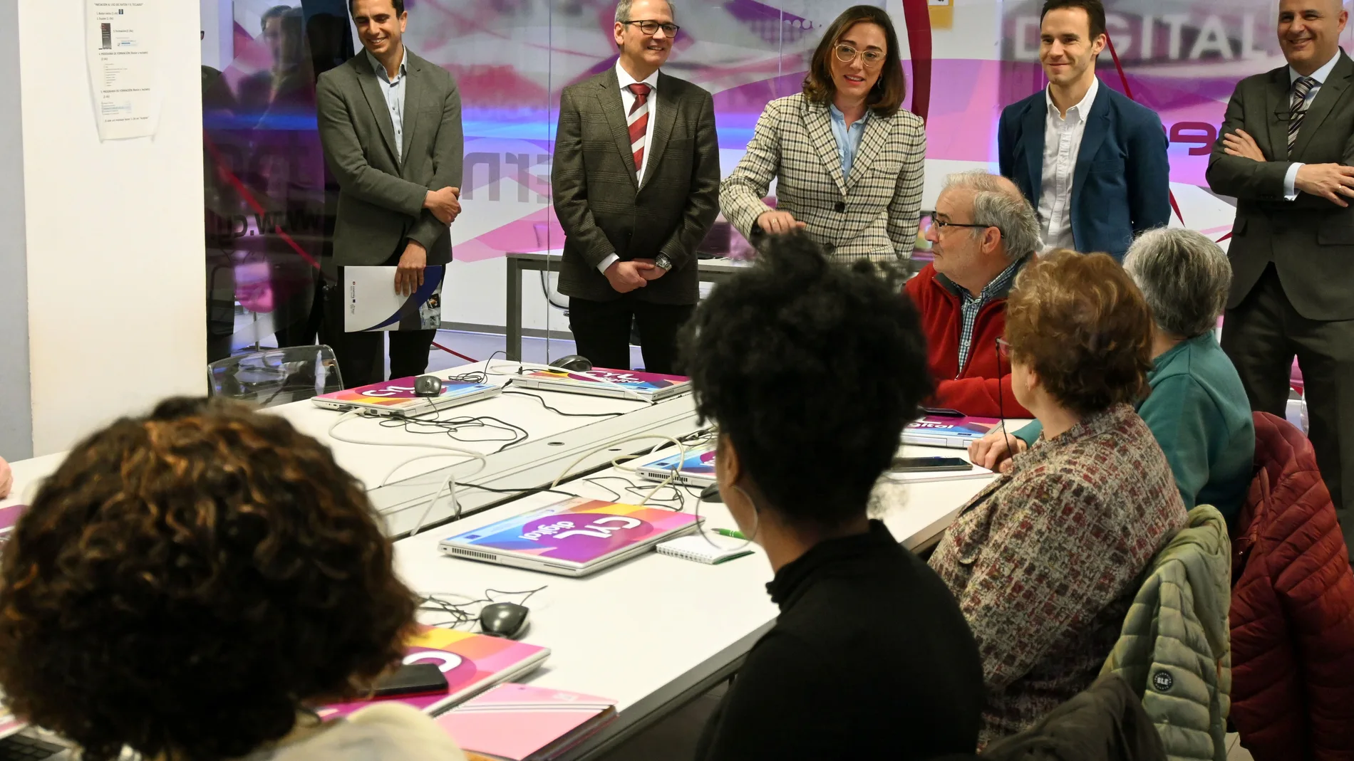 La consejera María González Corral, durante la presentación de la iniciativa en el Espacio CyL Digital de Valladolid