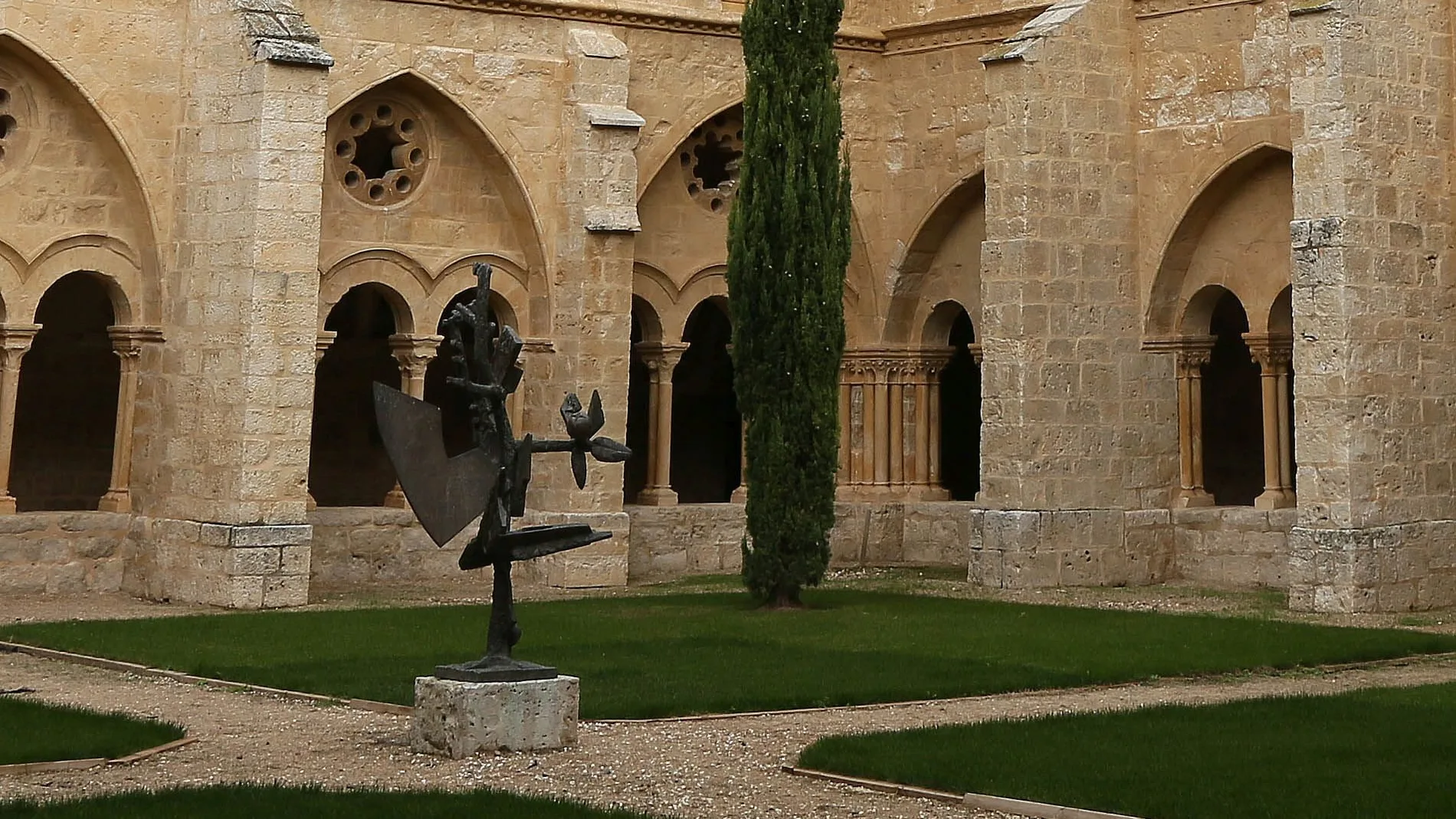 Claustro del Monasterio de Santa María de Valbuena