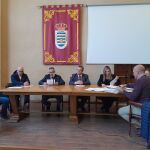 El consejero Gerardo Dueñas preside la Mesa del Lechazo