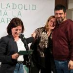 María Sánchez, en la imagen junto a Rocío Anguita y Alberto Bustos, disputará la alcaldía de Valladolid con VLTP