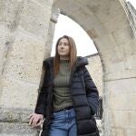 La ucraniana Olena Cherkun llegó en abril a la ciudad sin saber nada de español y desde septiembre hace prácticas en el Gabinete de Comunicación de la UBU como fotógrafa y redactora