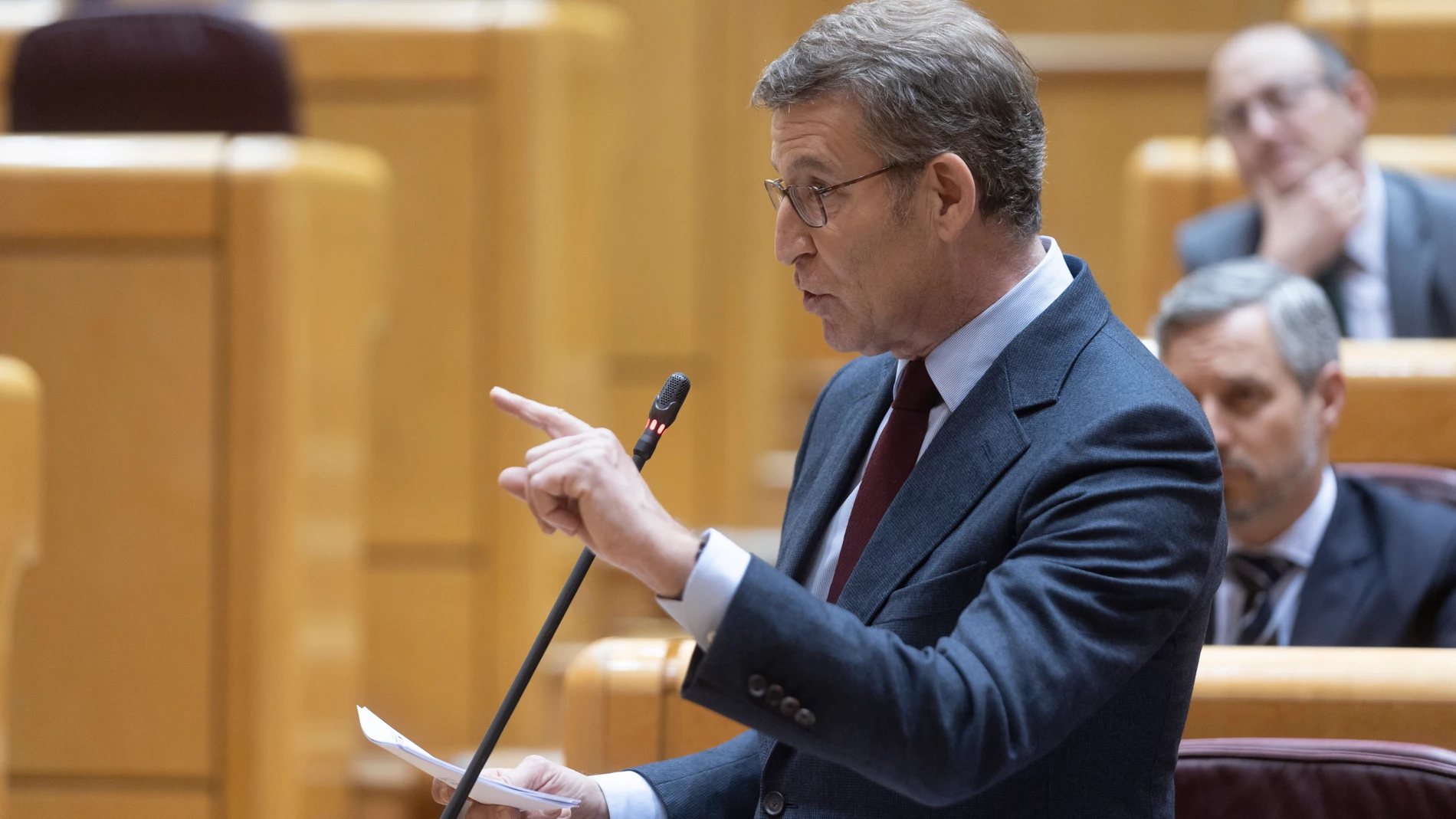 Alberto Núñez Feijóo durante un pleno del Senado