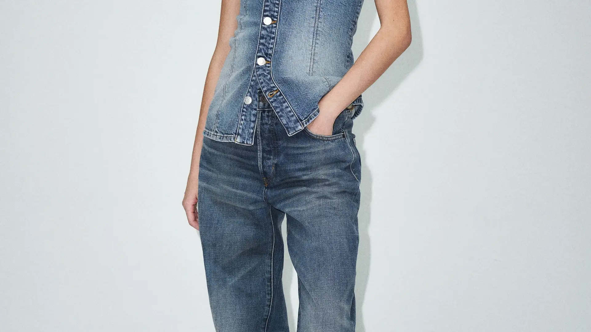 Look 'total denim' de Zara
