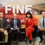 Ana Redondo interviene en la presentación de FINE junto a Caramanzana, Víctor Alonso y Calos Villar