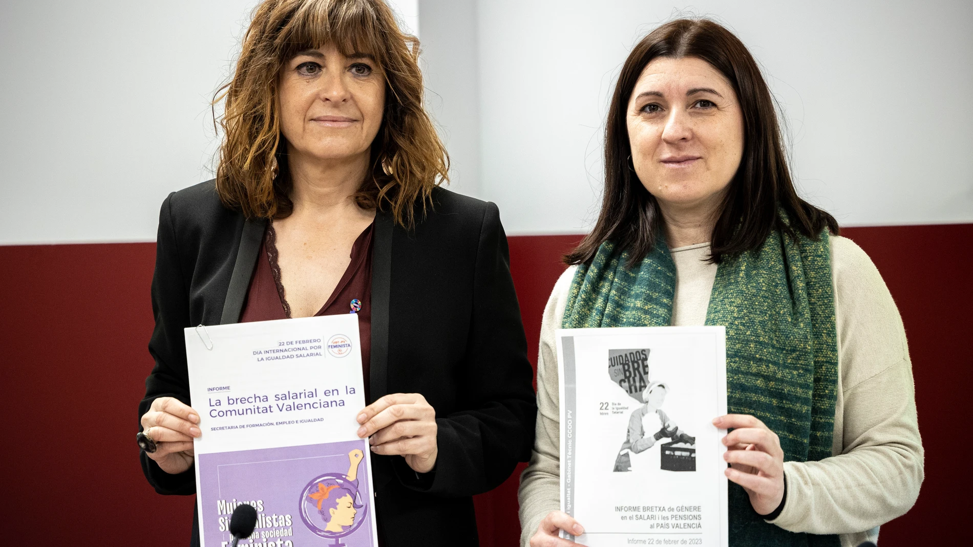 Las responsables de igualdad de los sindicatos CCOO-PV y UGT-PV, Cloti Iborra (d) y Pilar Mora (i)