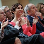 MADRID.-Ayuso defiende que Madrid "no eleva muros, los derriba" en el aniversario del Estatuto: "Una España dentro de otra"