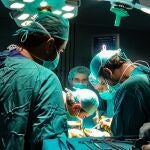 El Virgen del Rocío realiza el primer trasplante de corazón en Andalucía tras una donación en asistolia