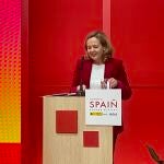 La vicepresidenta primera y ministra de Asuntos Económicos y Transformación Digital, Nadia Calviño, este lunes en el MWC