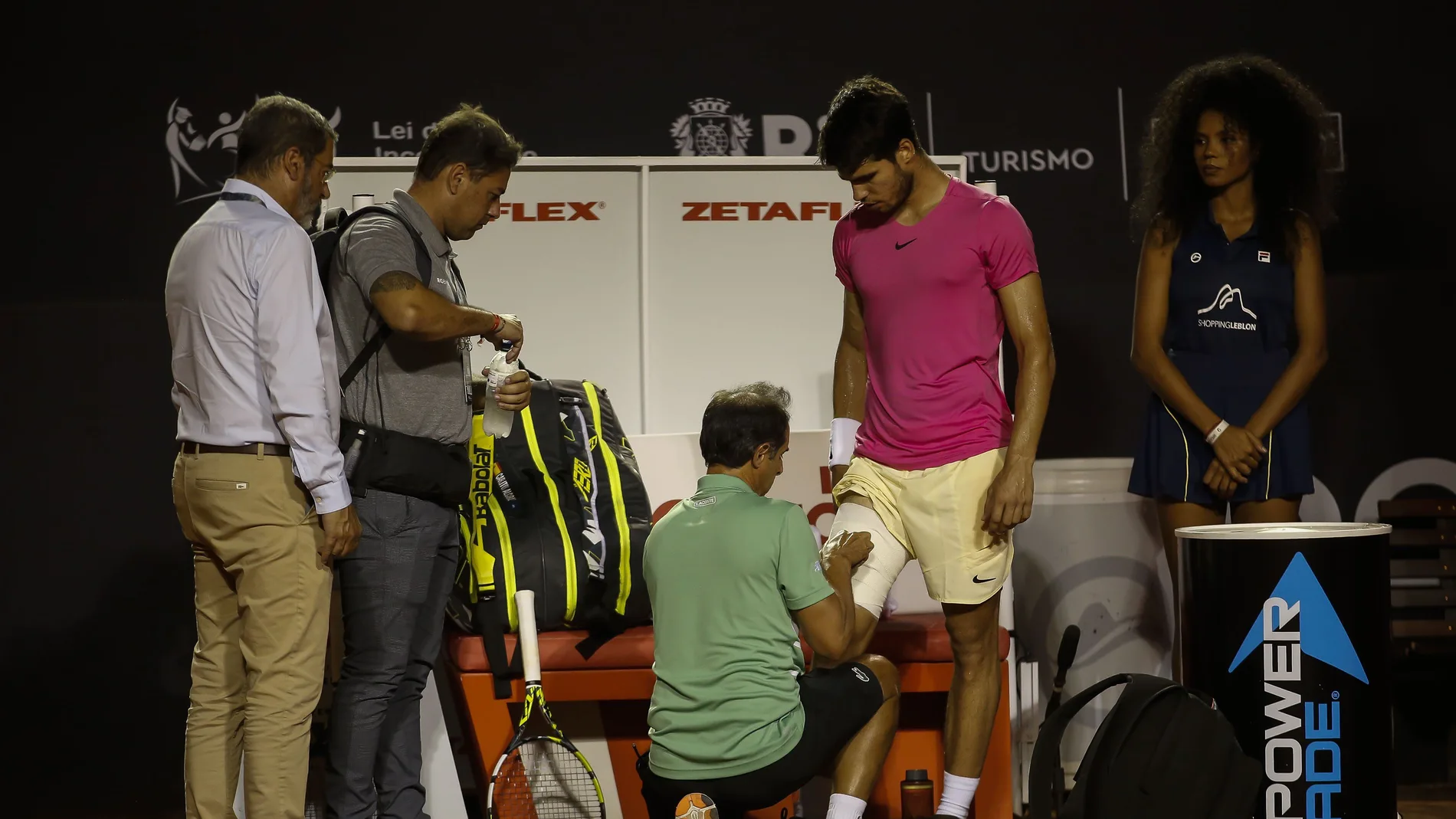 Alcaraz ya ha tenido problemas esta temporada en Río y en Miami